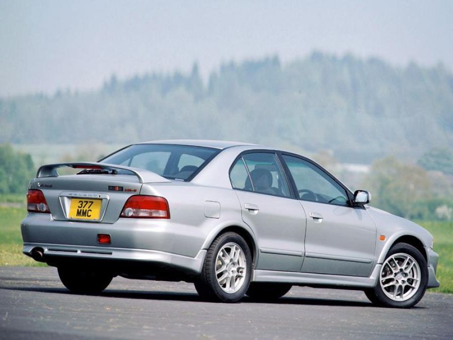  Mitsubishi Galant VR4 Ralliart 2000 года  (UK) (фото 2 из 2)